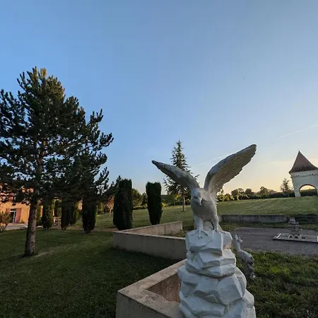 8 Couchages Avec Piscine Et Lacs Holiday home Sainte-Radegonde (Gironde)